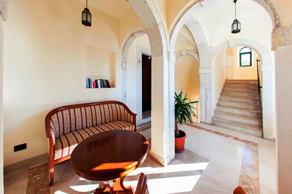 Newly Renovated Hotel Kastil Bol Bagian luar foto